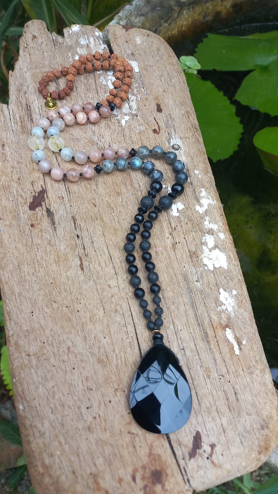 Onyx Mala, peach LINDA HERING x Little Naga